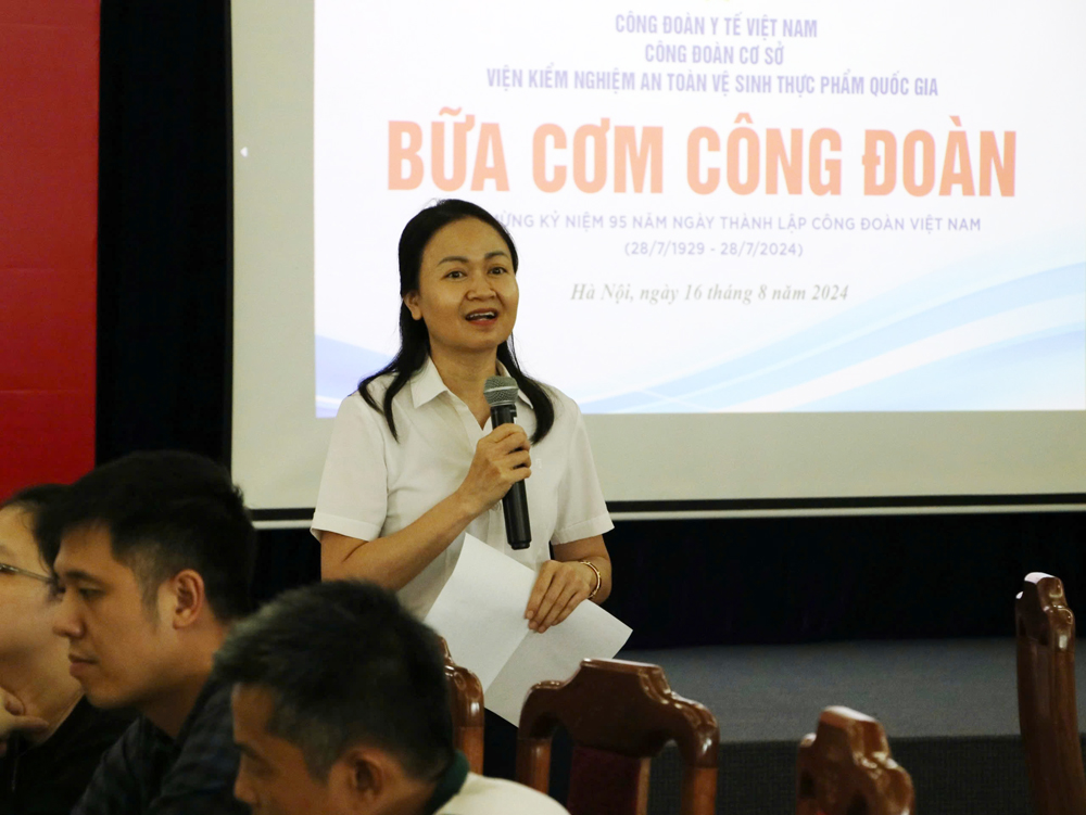 'Bữa cơm công đoàn' thêm gắn kết, sẻ chia với người lao động ngành y tế