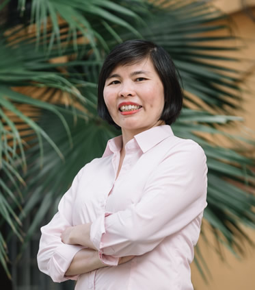 Biography-Nguyen-Thi-Anh-Huong