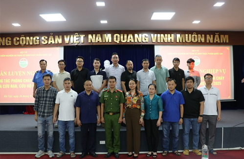 Viện Kiểm nghiệm an toàn vệ sinh thực phẩm quốc gia tổ chức huấn luyện nghiệp vụ công tác phòng cháy, chữa cháy và cứu nạn, cứu hộ năm 2025