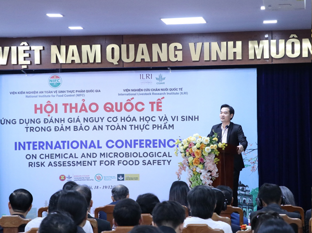 Dr-Chu-Quoc-Thinh–Acting-Director-of-the-Vietnam-Food-Administration-Ministry-of-Health-delivered-a-speech