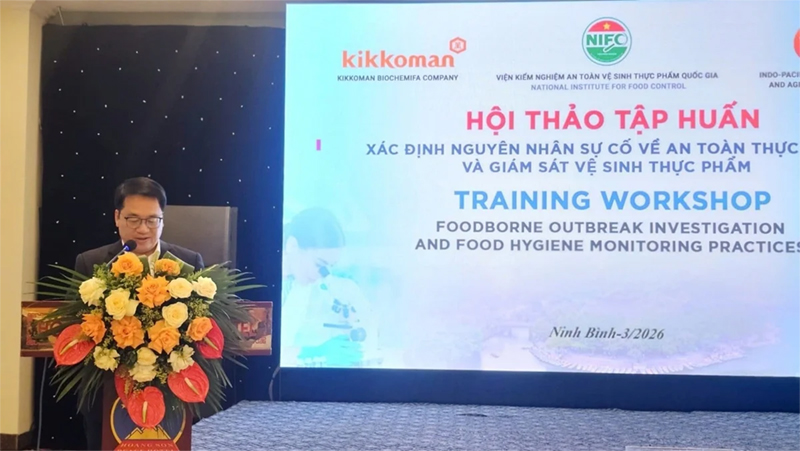 Ths-bui-duc-lap-pho-cuc-truong-cuc-an-toan-thuc-pham-phat-bieu-tai-hoi-thao