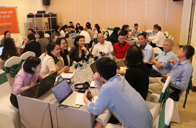 cac-dai-bieu-chia-nhom-va-thao-luan-ve-ngo-doc-thuc-pham-tai-dia-phuong