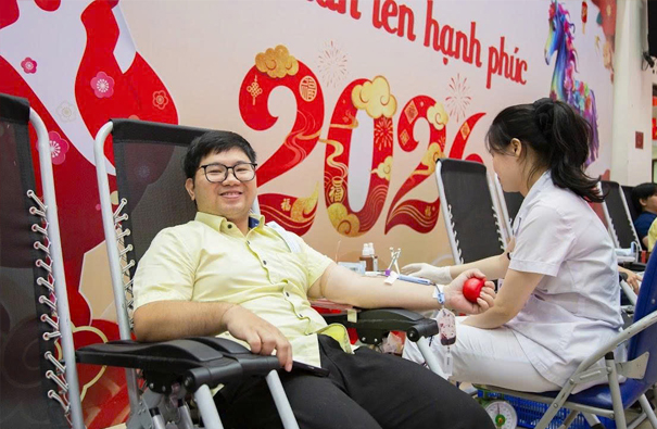 hien-mau-tinh-nguyen-nifc-vien-huyet-hoc-08