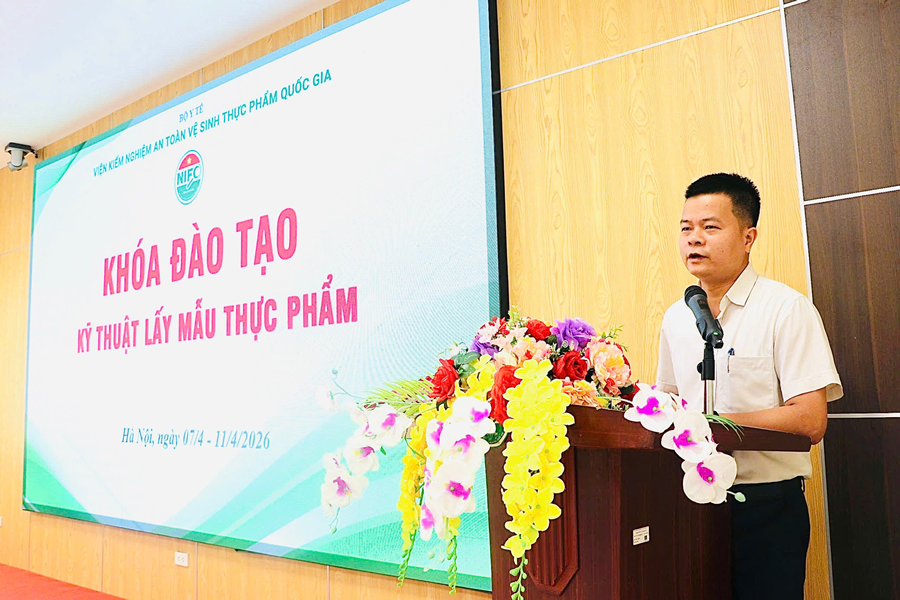 Khai giảng khóa đào tạo “Kỹ thuật lấy mẫu thực phẩm”-1