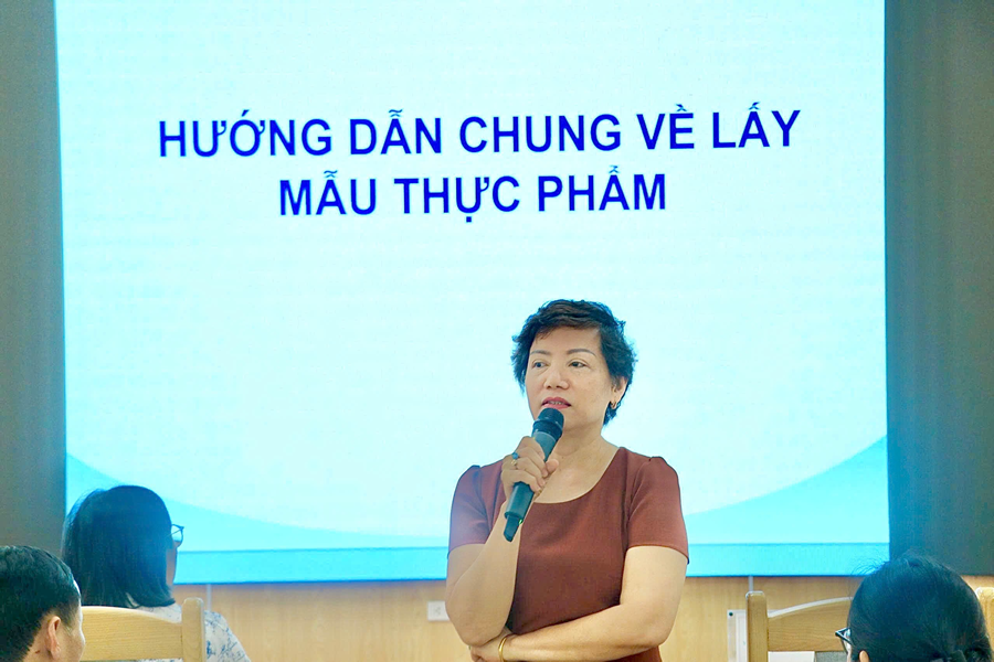 Khai giảng khóa đào tạo “Kỹ thuật lấy mẫu thực phẩm”-4