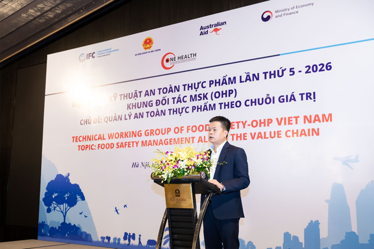 Assoc-Prof-Dr-Tran-Cao-Son-Deputy-Director-of-the-National-Institute-for-Food-Control-delivered-the-opening-speech