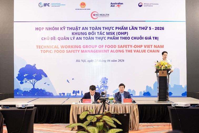 Presentations-from-the-International-Livestock-Research-Institute-ILRI-the-European-Chamber-of-Commerce-in-Vietnam-EuroCham-and-the-Department-03