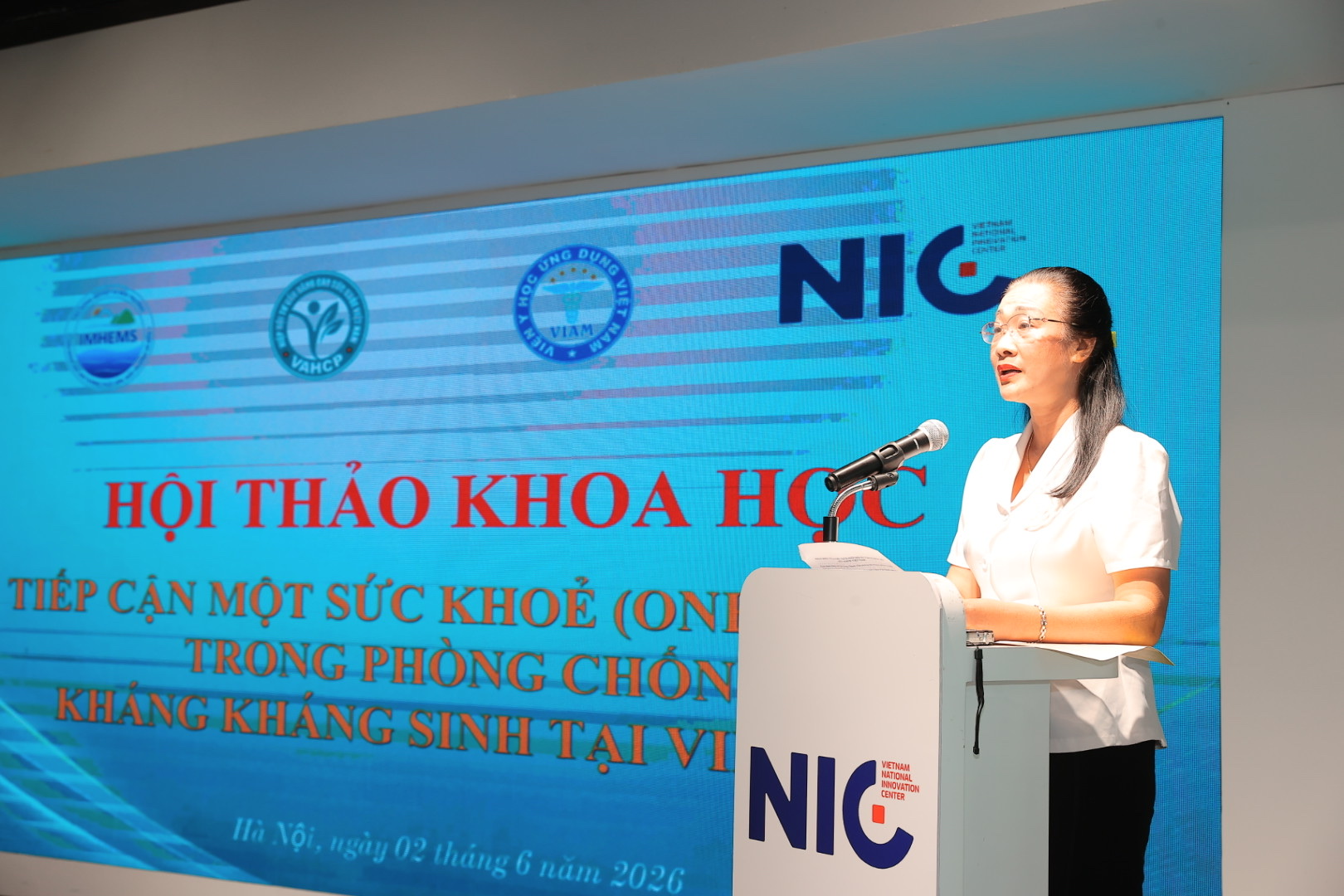 Phối hợp liên ngành kiểm soát kháng kháng sinh theo cách tiếp cận One Health- Ảnh 2. Phối hợp liên ngành kiểm soát kháng kháng sinh theo cách tiếp cận One Health- Ảnh 2.