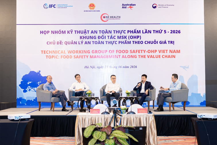 thao-luan-ban-tron-tu-trang-trai-den-ban-an
