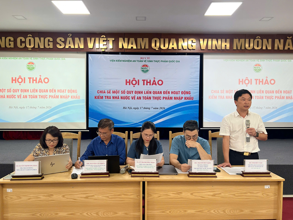 hoi-thao-chia-se-mot-so-quy-dinh-lien-quan-den-hoat-dong-kiem-tra-nha-nuoc-ve-an-toan-thuc-pham-nhap-khau-9