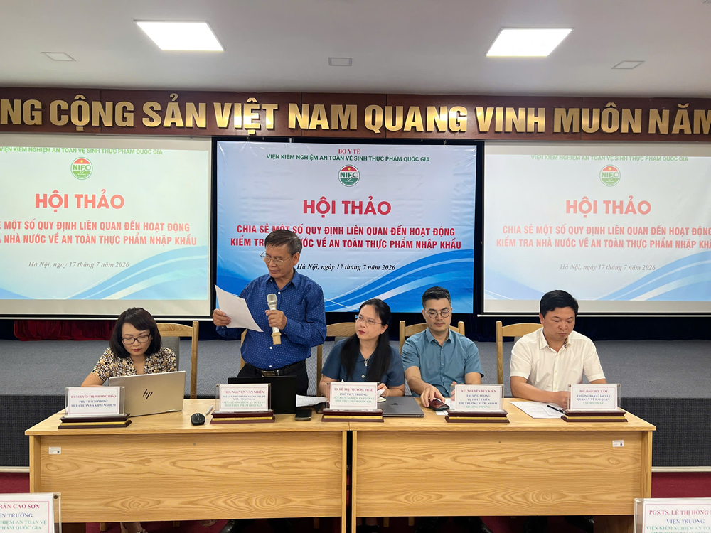 hoi-thao-chia-se-mot-so-quy-dinh-lien-quan-den-hoat-dong-kiem-tra-nha-nuoc-ve-an-toan-thuc-pham-nhap-khau-10