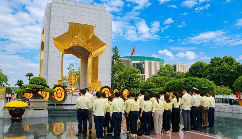 doan-dang-huong-tai-dai-tuong-niem-bac-son-nifc