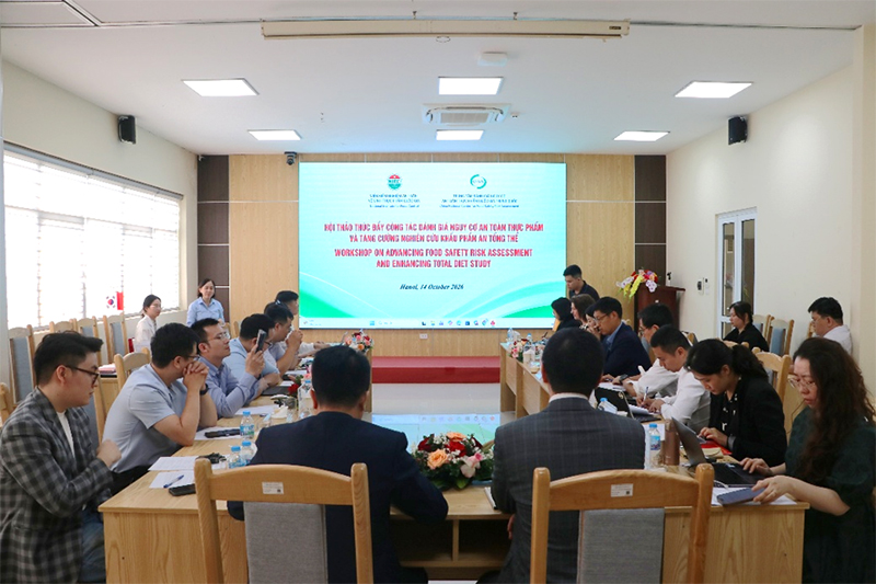 Delegates-attending-the-workshop.jpg